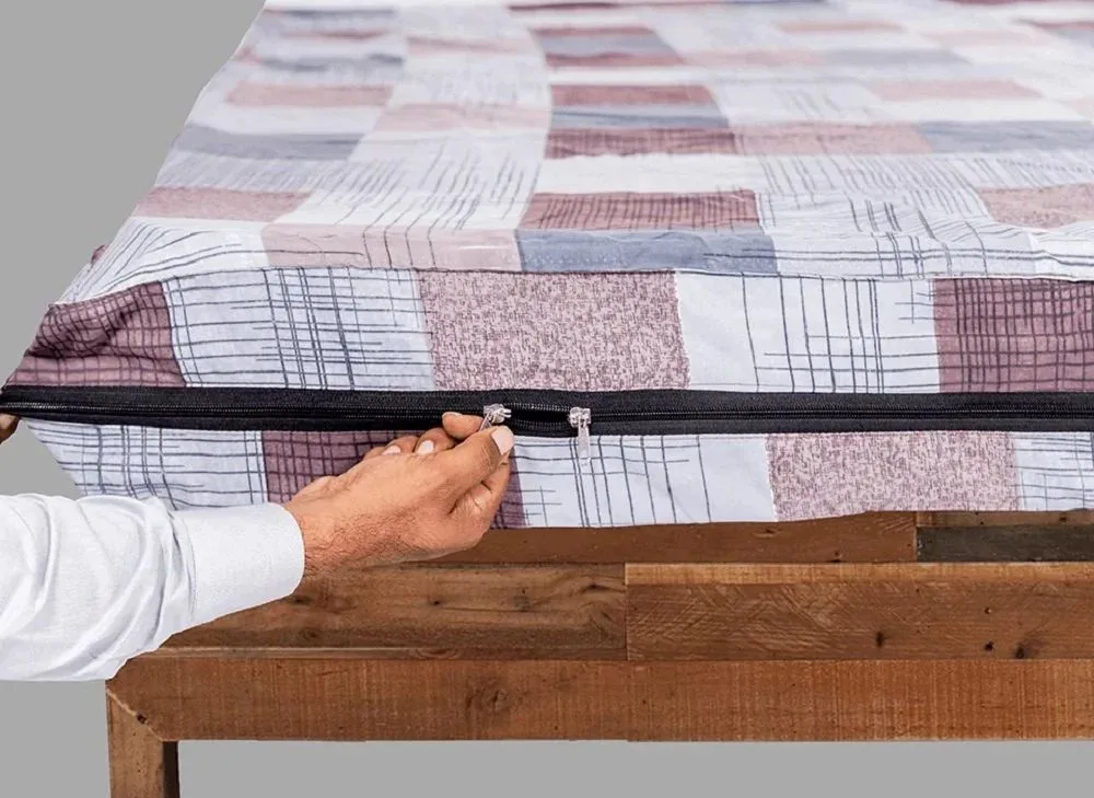 Removable mattress cover